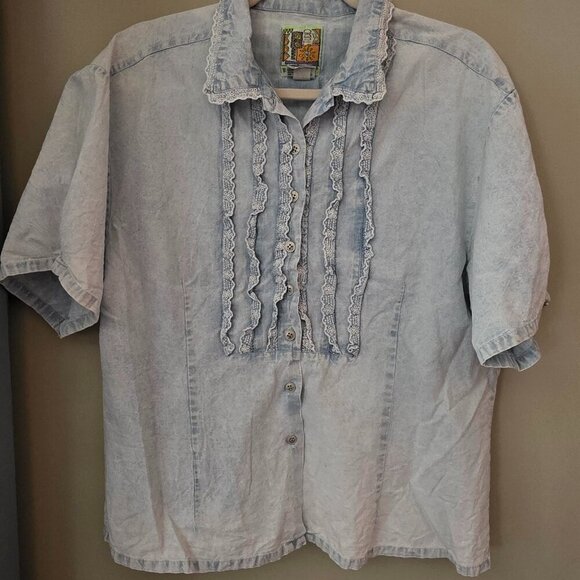 Jordache Vintage Woman's Faded Blue Button Up Short Sleeve Top Sz Large - Picture 1 of 9